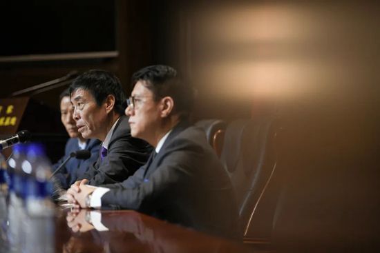 要脱的女人